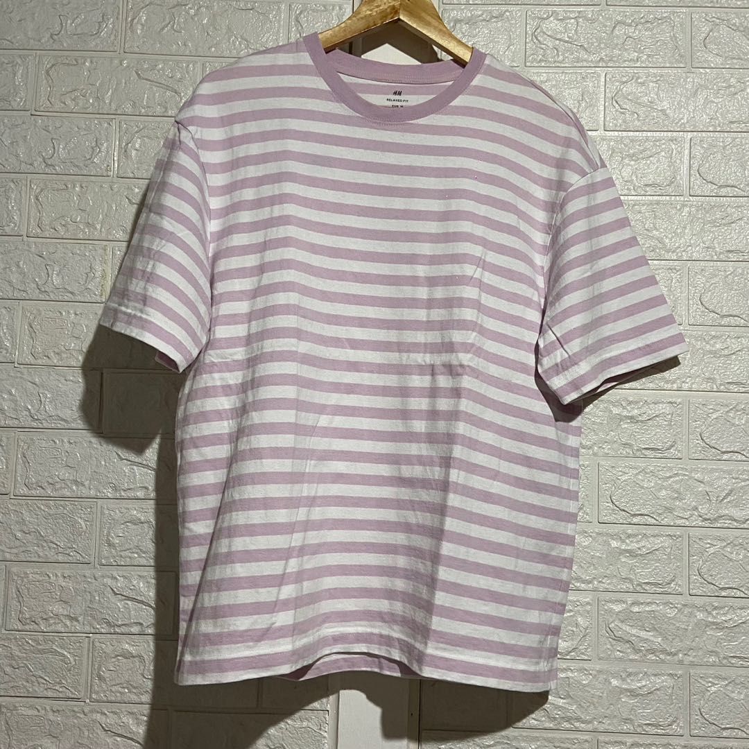 H&M stripes shirt Relax Tee (Category: Tshirts & Polo Shirts ) located in Quezon City. Submitted by mattyyyyyyy (Listing ID 1312051726, Image 1). Description: Relax Tee (makapal tela) Size medium.