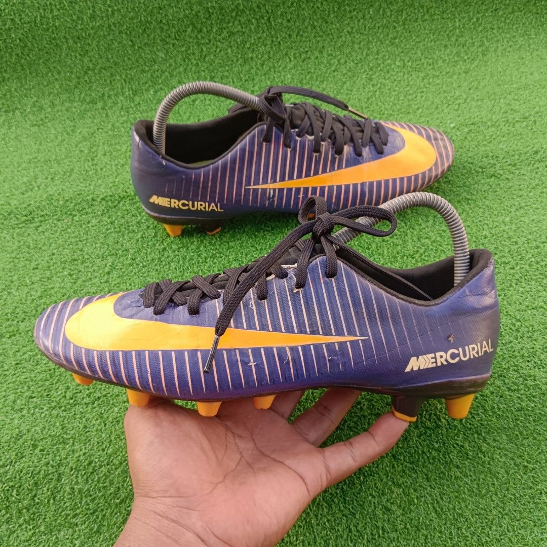 Kasut bola nike mercurial saiz 8.5uk