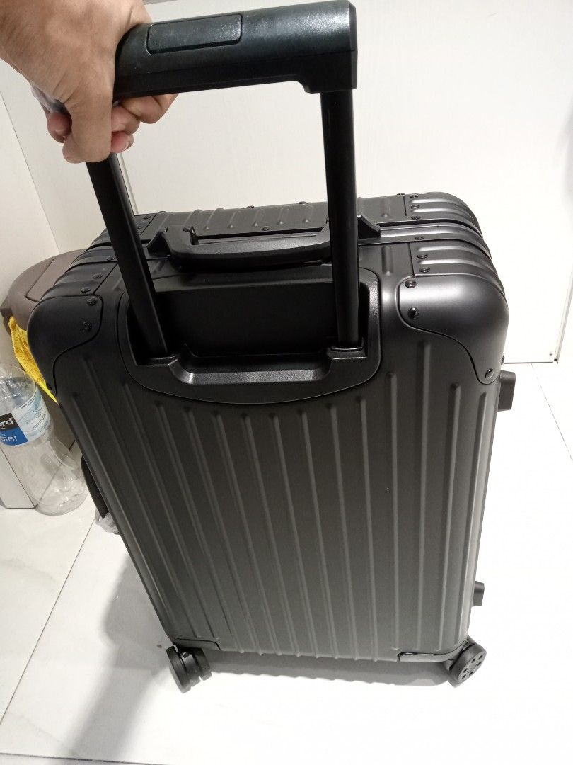 Harga koper rimowa cabin store