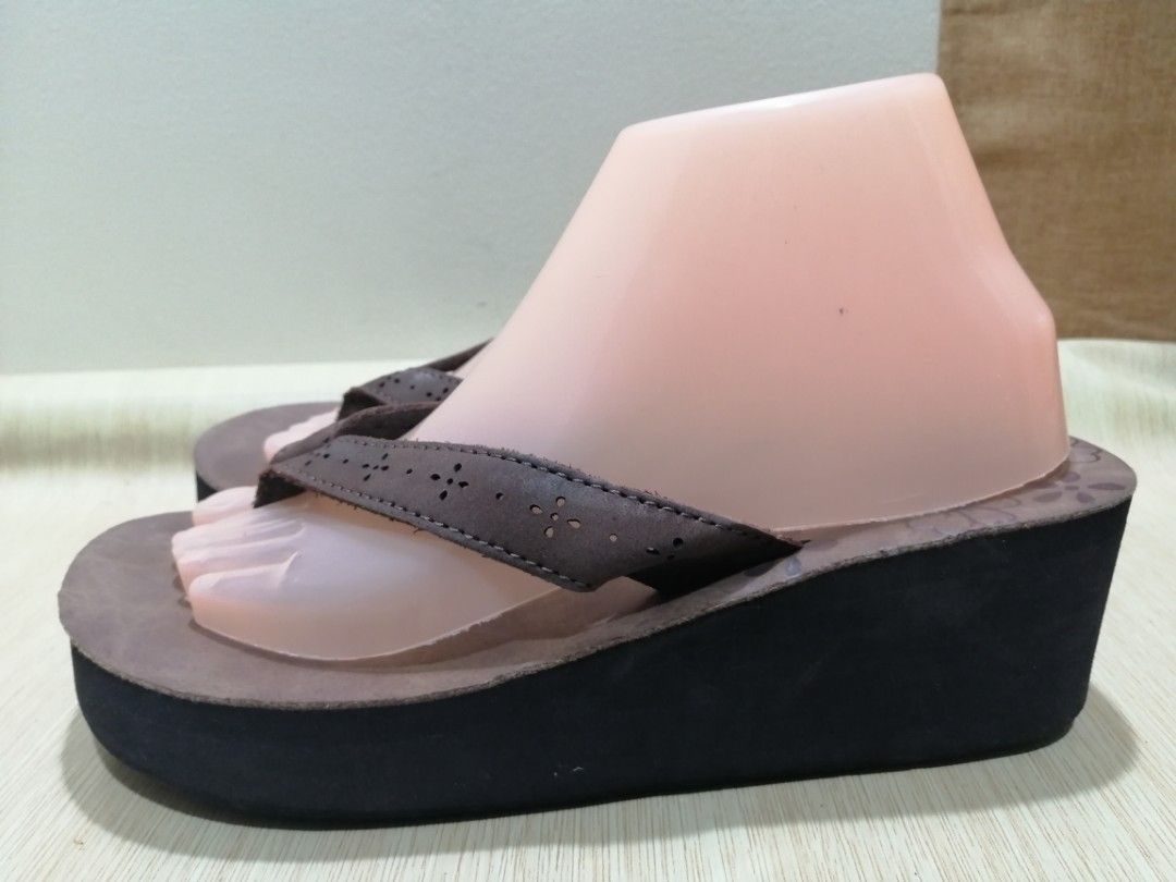 Mossimo platform sandals shop