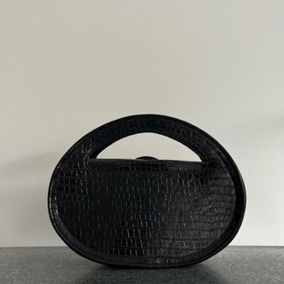 (Kategori: ) berada di . Dikirim oleh thrifting.al (ID iklan 1311983911, Gambar 1). Deskripsi: .