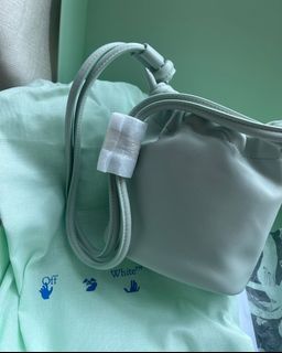 （分類：）位於 。 由 justagirl 提交（商品編號 1311960462，圖片 1）。簡介： 。