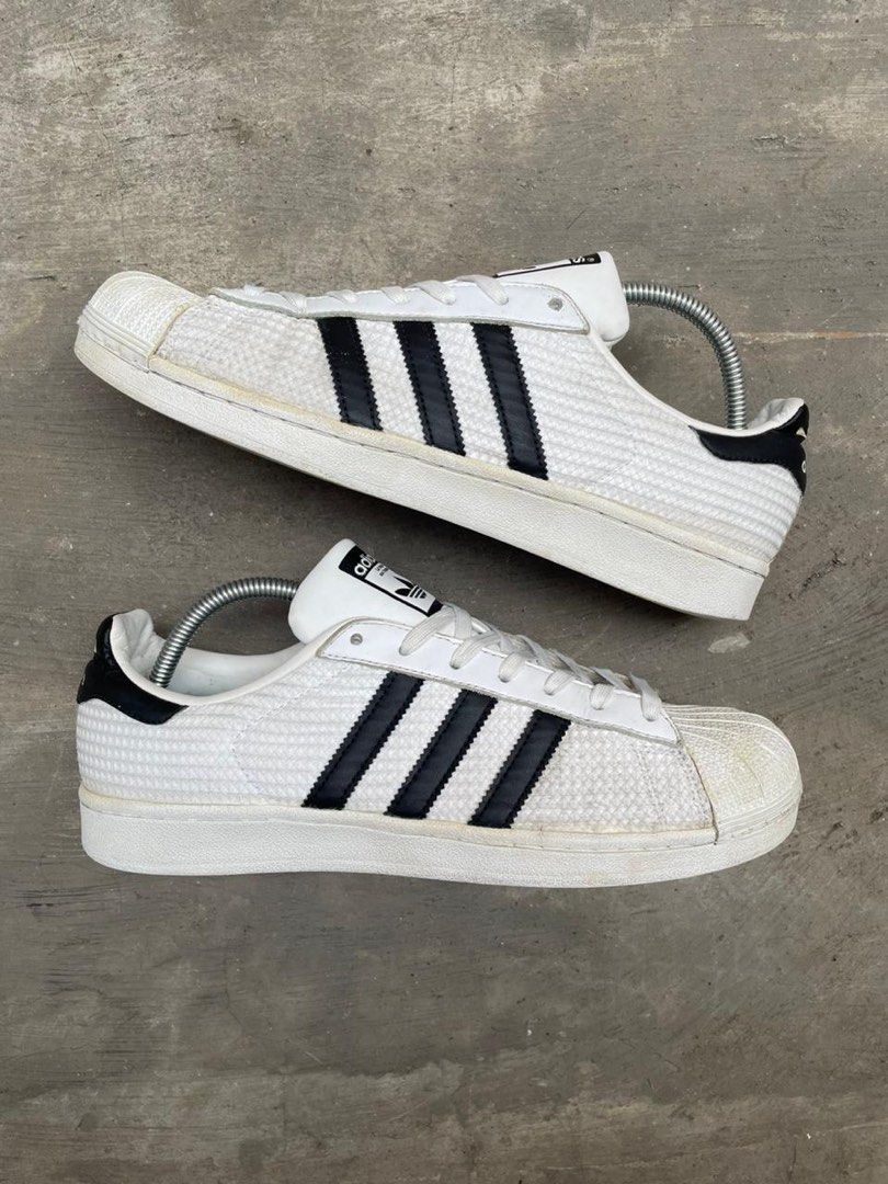 Size sepatu adidas original store