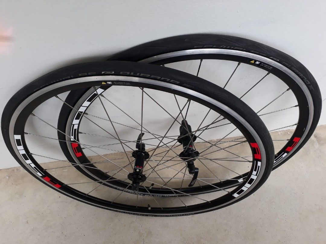 Shimano R500 wheelset, Sports Equipment, Bicycles Parts, Parts