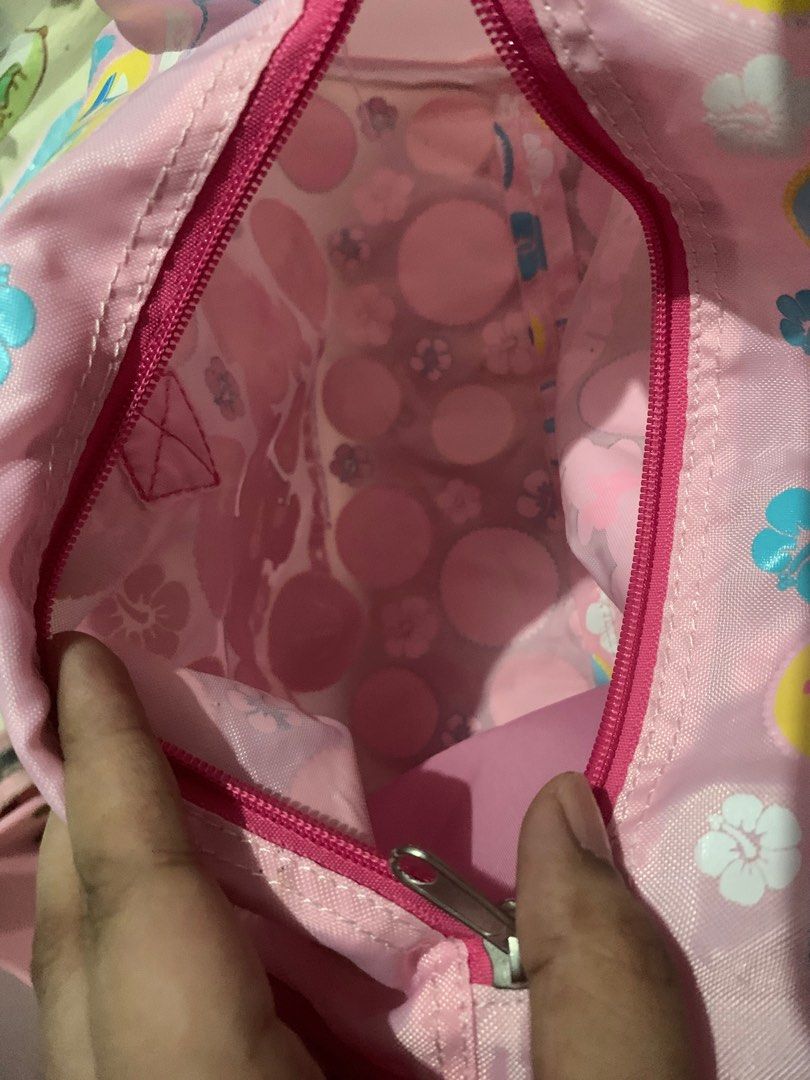 Sugarbunnies Duffle bag (Category: Shoulder Bags) located in Balanga. Submitted by kr_bowtique (Listing ID 1312001800, Image 3). Description: .