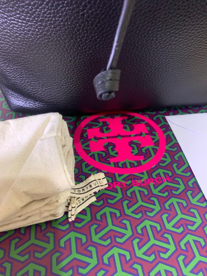 Tory burch backpack authentic (Category: Luxury Bags & Wallets) located in Cabuyao City. Submitted by baglover1111 (Listing ID 1312010831, Image 3). Description: Brand new complete inclusions Guaranteed authentic .