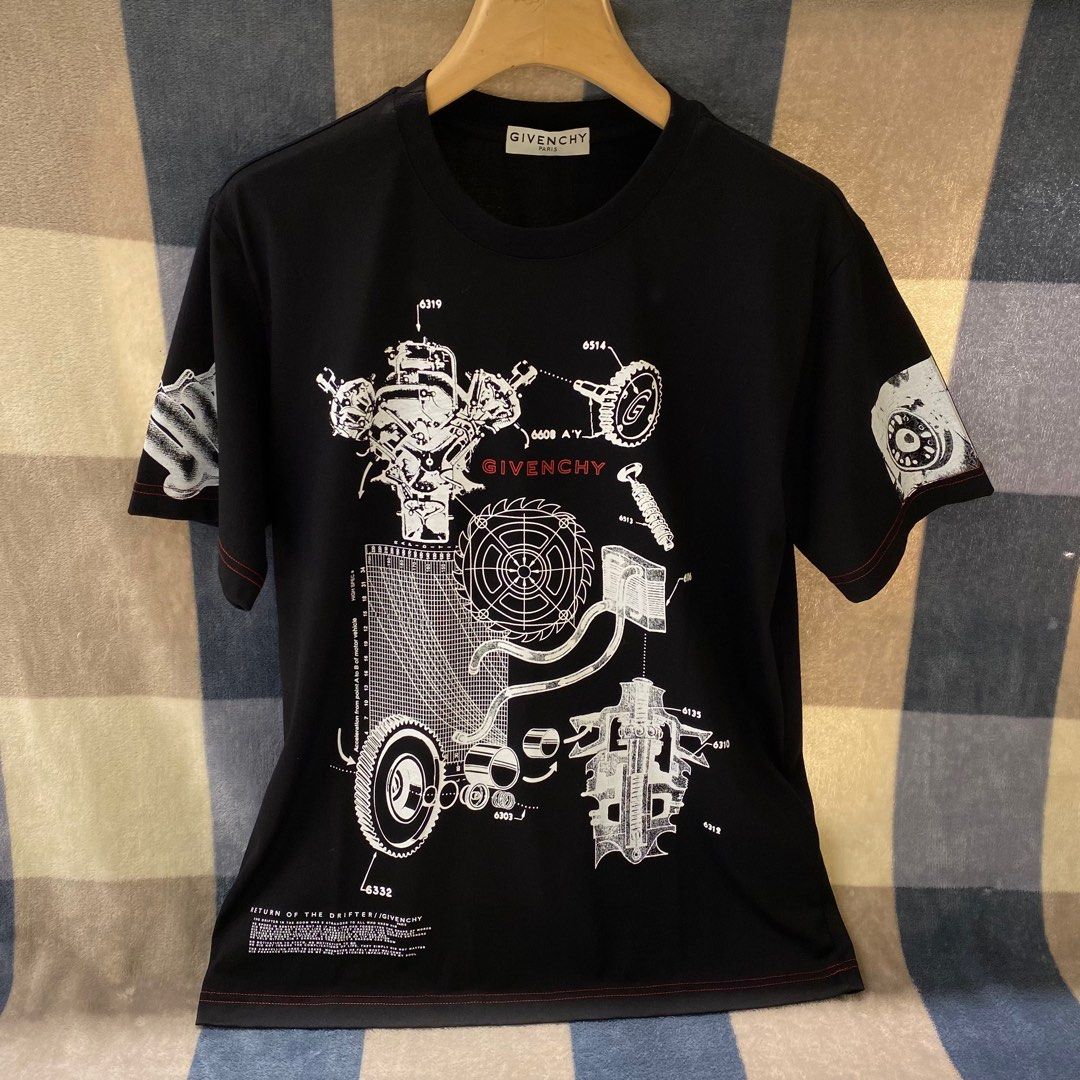 T-shirt Givenchy, Fesyen Pria, Pakaian Atasan di Carousell