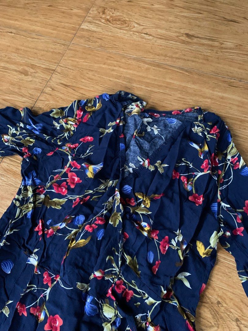XS-M Navy Long Dress (Category: Dresses) located in Iloilo. Submitted by hagara.ph (Listing ID 1311994273, Image 3). Description: 📍Strictly no return 📍Bought on store 📍Payment first ~ soft tela texture ~ breathable ~ self tie 💰MOP: Gcash 📦MOD: J&T or LBC (COD) ✨all of the items are washed before shipping .