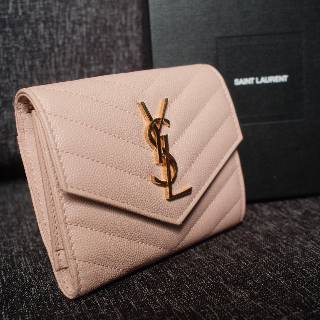 Monogram compact tri fold in grain de poudre embossed leather deals