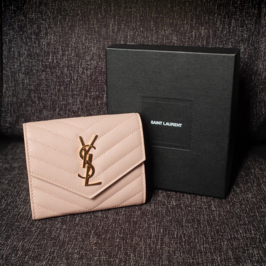 Monogram compact tri fold in grain de poudre embossed leather shop