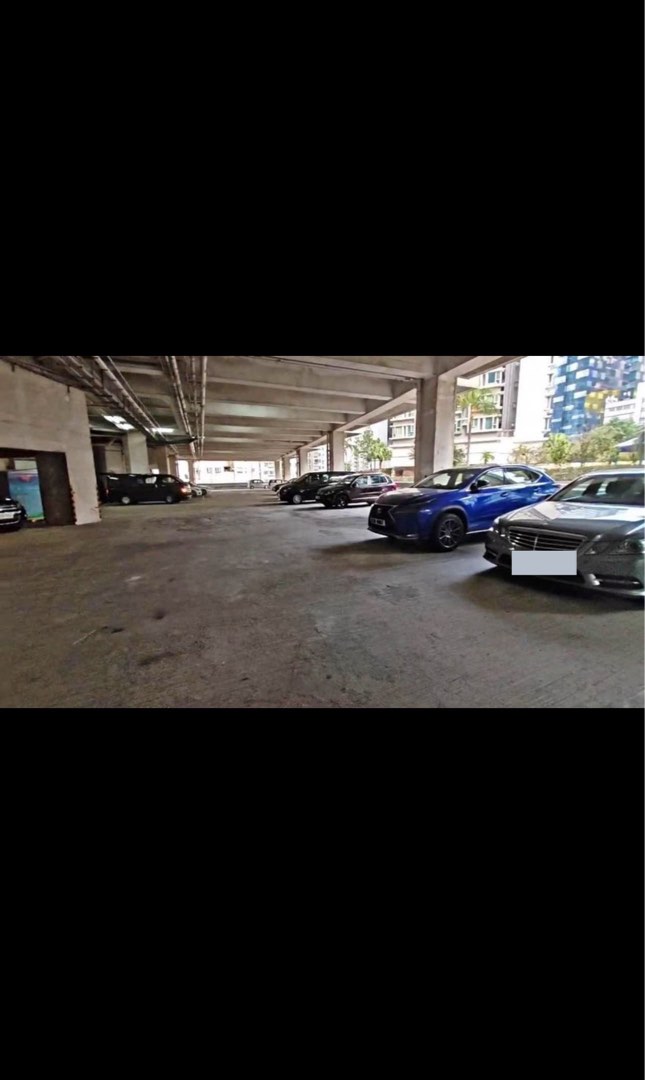 Private car parking space63438726264194112