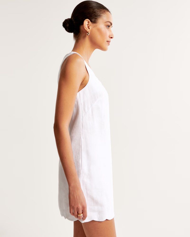 A&F Premium Linen Scalloped Mini Dress, Women's Fashion, Dresses & Sets,  Dresses on Carousell