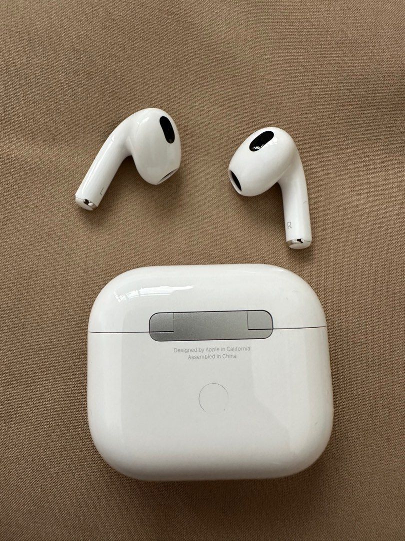 AirPod 3 support wireless charging