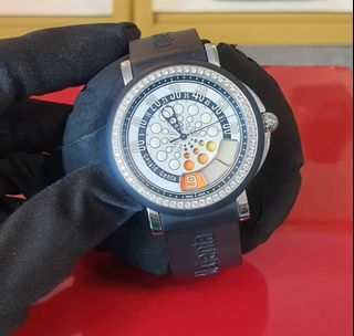 (Category: ) located in . Submitted by luxurydesignerbrands (Listing ID 1315467170, Image 1). Description: .