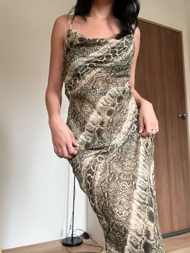 Snake print backless dress discount