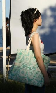 （分類：）位於 。 由 mrgeegee 提交（商品編號 1315365859，圖片 1）。簡介： 。