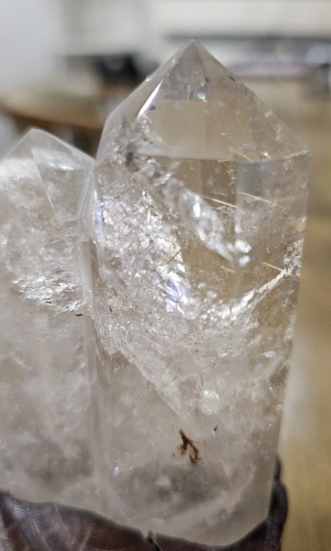 Clear Quartz Double Pointer (Category: Precious Stones) located in Singapore. Submitted by slop001 (Listing ID 1314272252, Image 3). Description: Clear Quartz Double Pointer with Gold Rutilated.