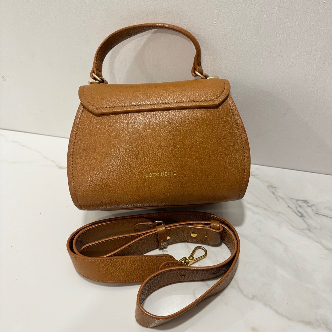 COCCINELLE (Category: Luxury Bags & Wallets) located in Daraga. Submitted by luxbicolph (Listing ID 1315483534, Image 3). Description: .