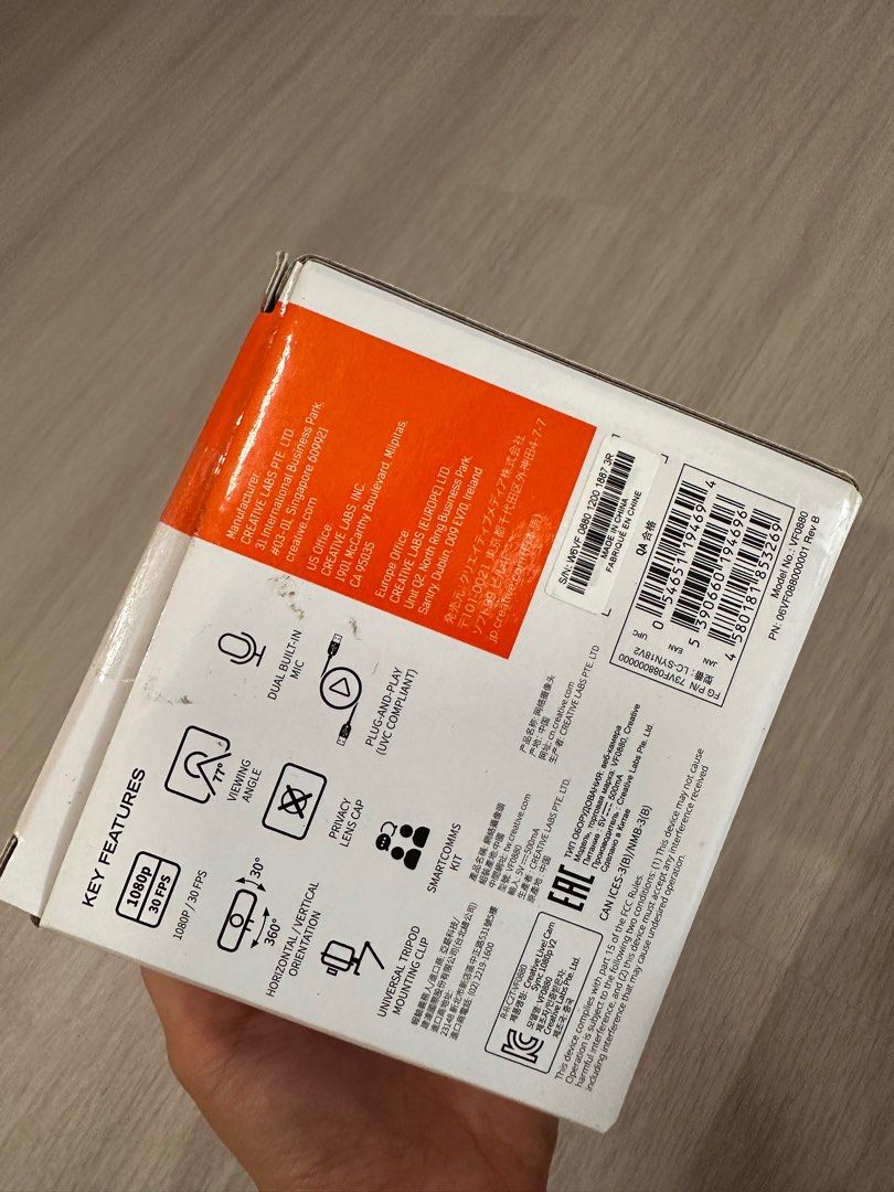 Creative webcam (Category: Webcams) located in Singapore. Submitted by keypropertysg (Listing ID 1315401591, Image 3). Description: Used once Details as stated on box as pictured.