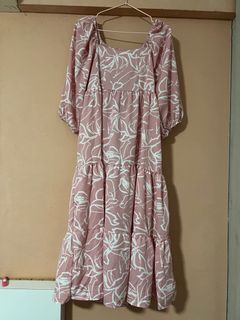 (Category: ) located in . Submitted by xoxoclosets (Listing ID 1315483878, Image 1). Description: .