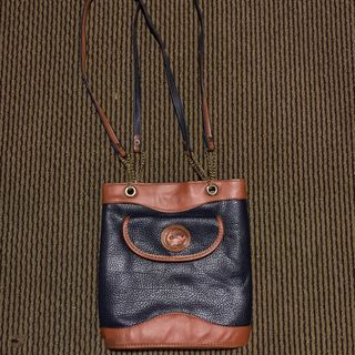 (Category: ) located in . Submitted by thrift2night (Listing ID 1315443911, Image 1). Description: .