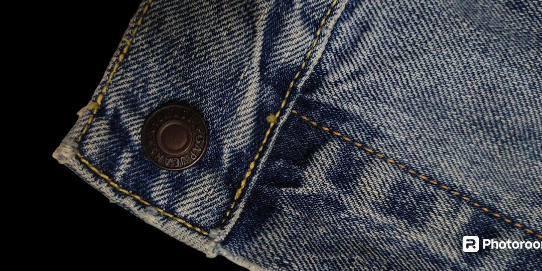 Gap jacket (Category: Coats, Jackets and Outerwear) located in Kuala Terengganu. Submitted by wannk7 (Listing ID 1315326419, Image 3). Description: masih cun......