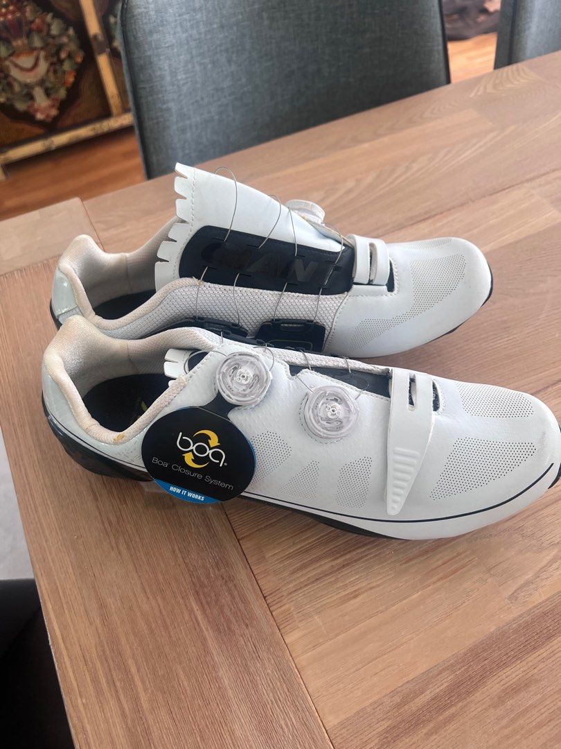 Giant Surge Shoes, Sports Equipment, Bicycles Parts, Parts - Main Image