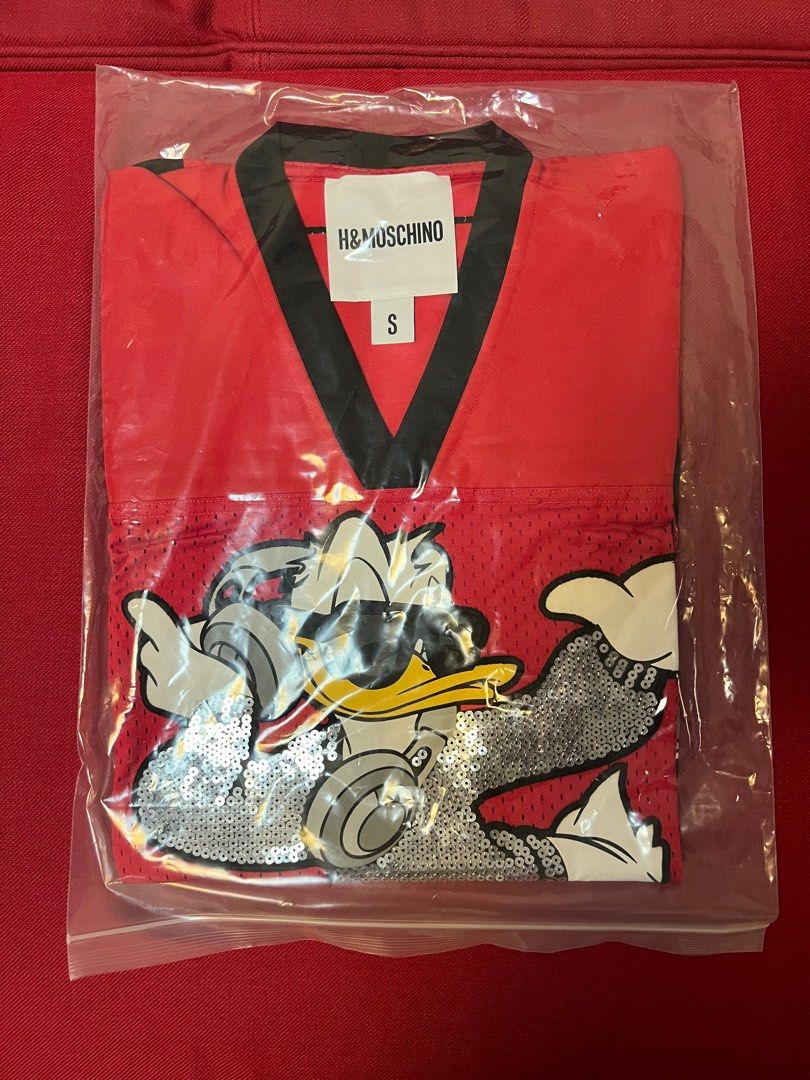 H&m moschino donald duck shop