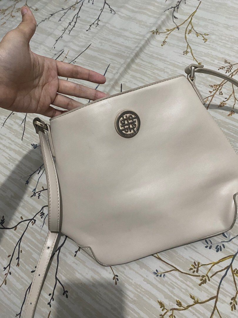 Hush Puppies Sling Bag Ori Zalora Fesyen Wanita Tas Dompet di Carousell