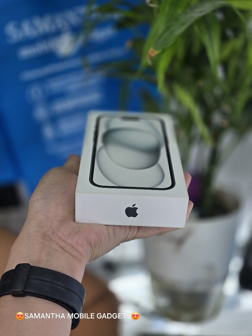Iphone 15 128Gb SMARTLOCK (Category: iPhone 15 Series) located in Manila. Submitted by lenweltong05295 (Listing ID 1315469248, Image 2). Description: Iphone 15 128Gb SMARTLOCK Brandnew Sealed with Warranty Onhand Stock.