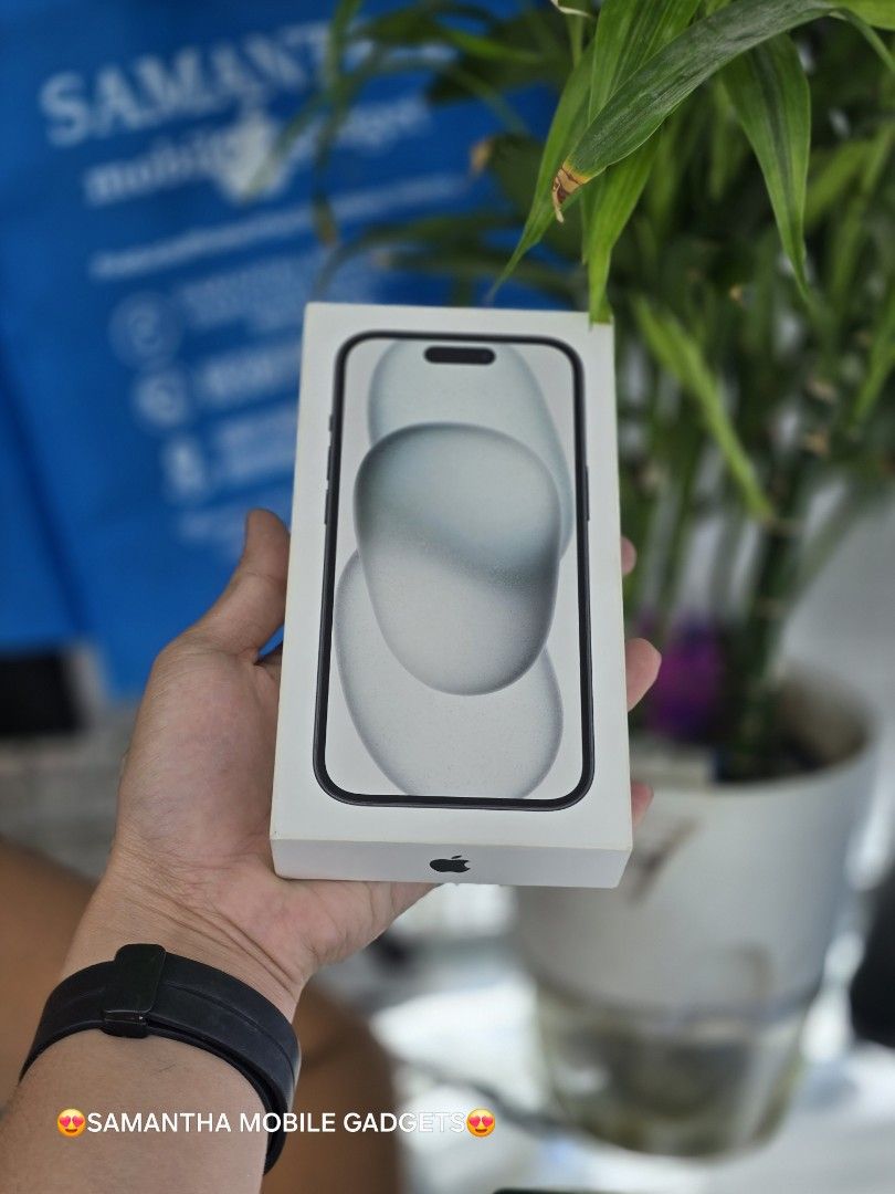 Iphone 15 128Gb SMARTLOCK (Category: iPhone 15 Series) located in Manila. Submitted by lenweltong05295 (Listing ID 1315469248, Image 1). Description: Iphone 15 128Gb SMARTLOCK Brandnew Sealed with Warranty Onhand Stock.