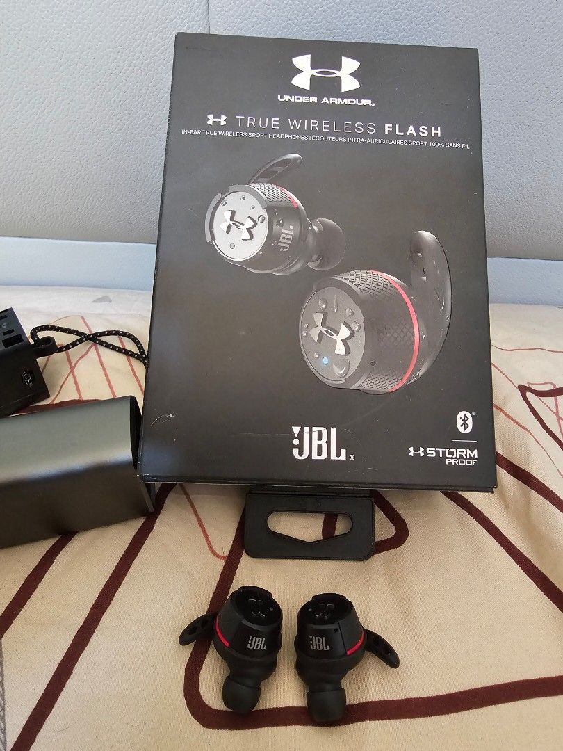 JBL true wireless flash only earbuds