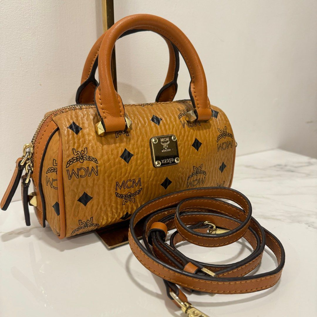 MCM (Category: Luxury Bags & Wallets) located in Daraga. Submitted by luxbicolph (Listing ID 1315484493, Image 3). Description: .