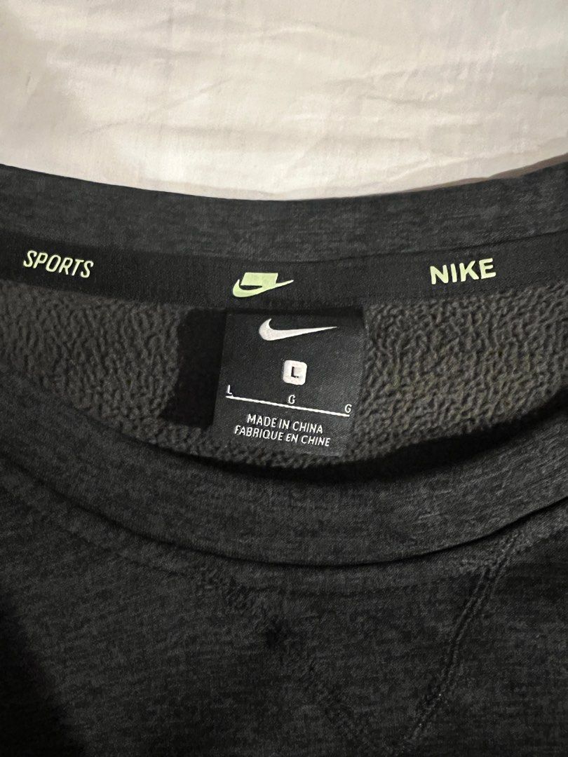 Nike sport (Category: Activewear) located in Quezon City. Submitted by docbogs0833 (Listing ID 1315446088, Image 2). Description: .