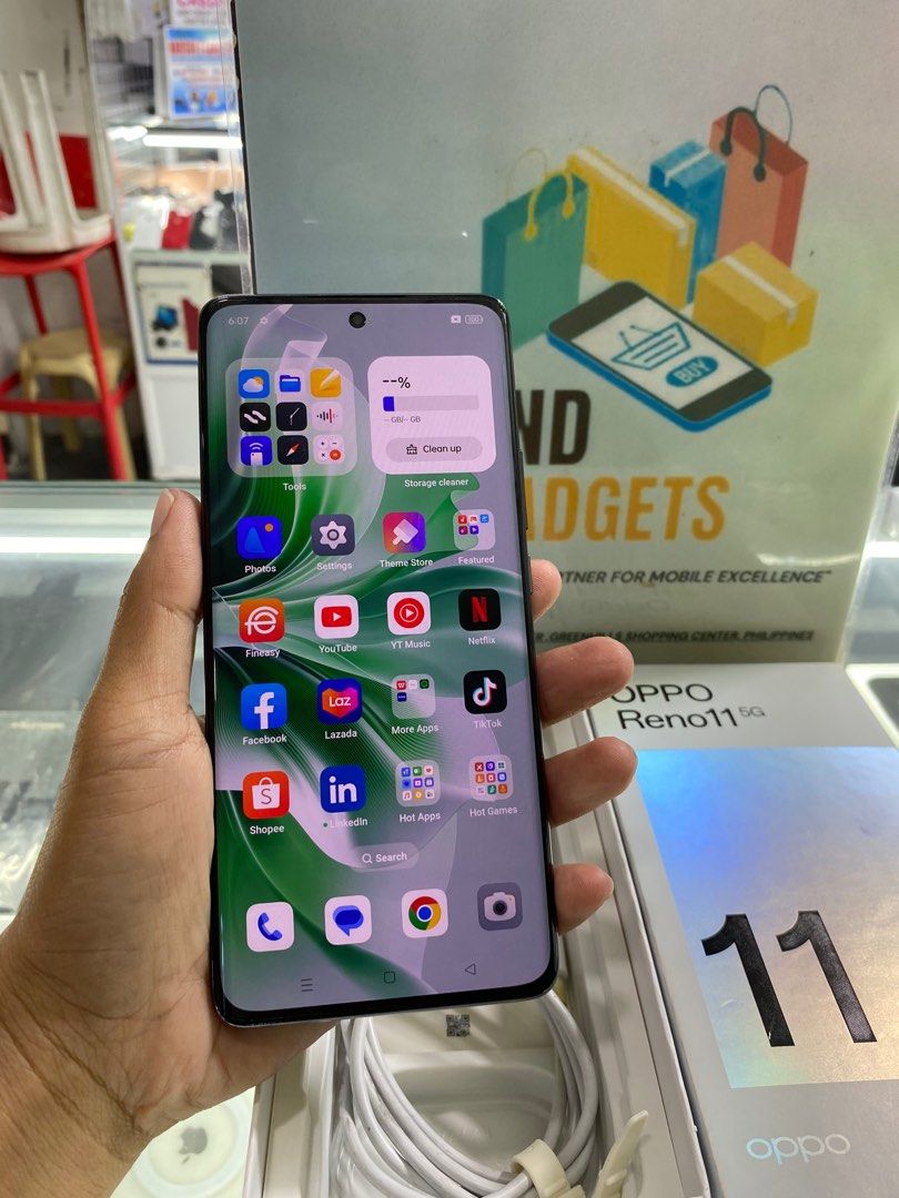 Oppo Reno 11 5g (Category: OPPO) located in Pasig City. Submitted by melissaomb01623 (Listing ID 1315351609, Image 1). Description: Oppo Reno 11 5g 12gb Ram 256gb Rom 2ndhand complete with box no issue check all u want 📌pick up store in greenhills shopping center 📌we do cod in metro manila and near provinces just add sf only 📌we ship nationwide via LBC 💯we accept swap/trade in 📌we accept credit card/ggives 📌for fast transaction make a call 