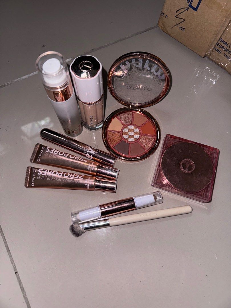 otwoo set make up almost brand new (Category: Makeup) located in Makati City. Submitted by kristinechuascloset (Listing ID 1315437475, Image 1). Description: halos bago pa binili lang for promotion sa tiktok. di kc aq ng mamake up. kaya binebenta q d nmn nagamit vinideohan q lang yan para sa promotion. mga puno at bago pa.
