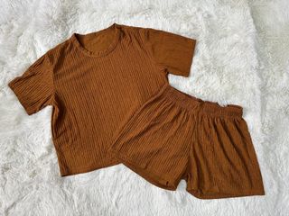 (Category: ) located in . Submitted by jelay_preloved (Listing ID 1315349068, Image 1). Description: .