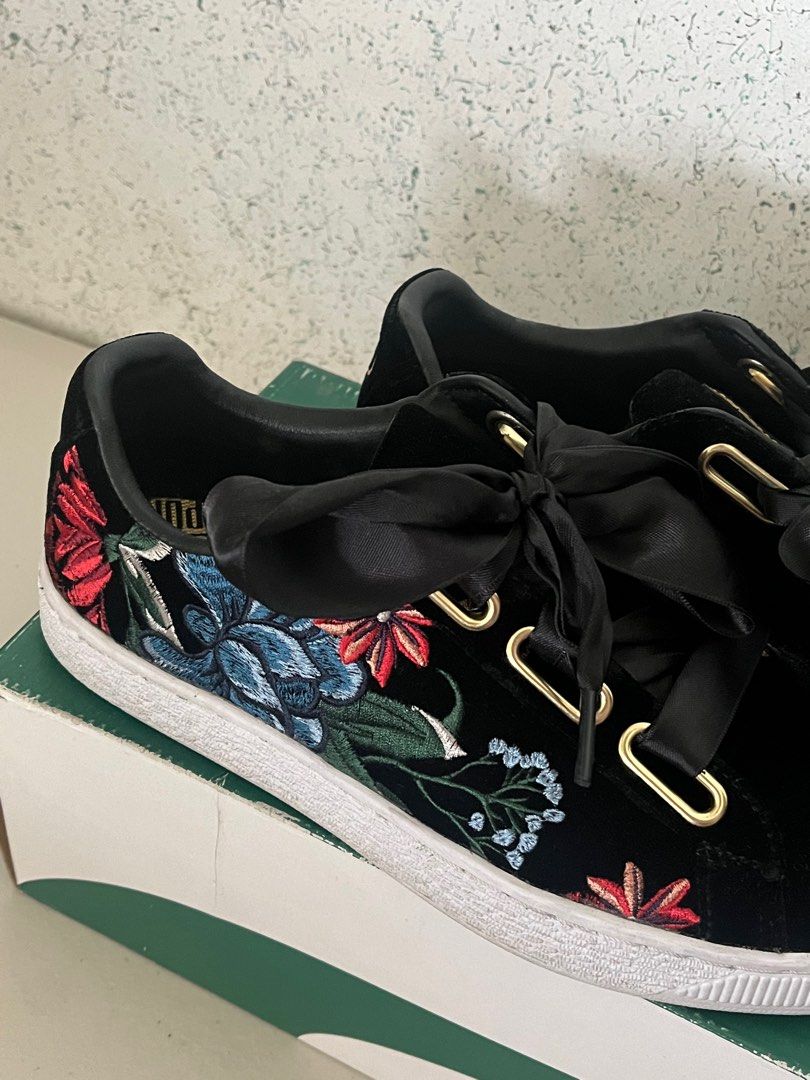 Puma basket heart flowery hotsell