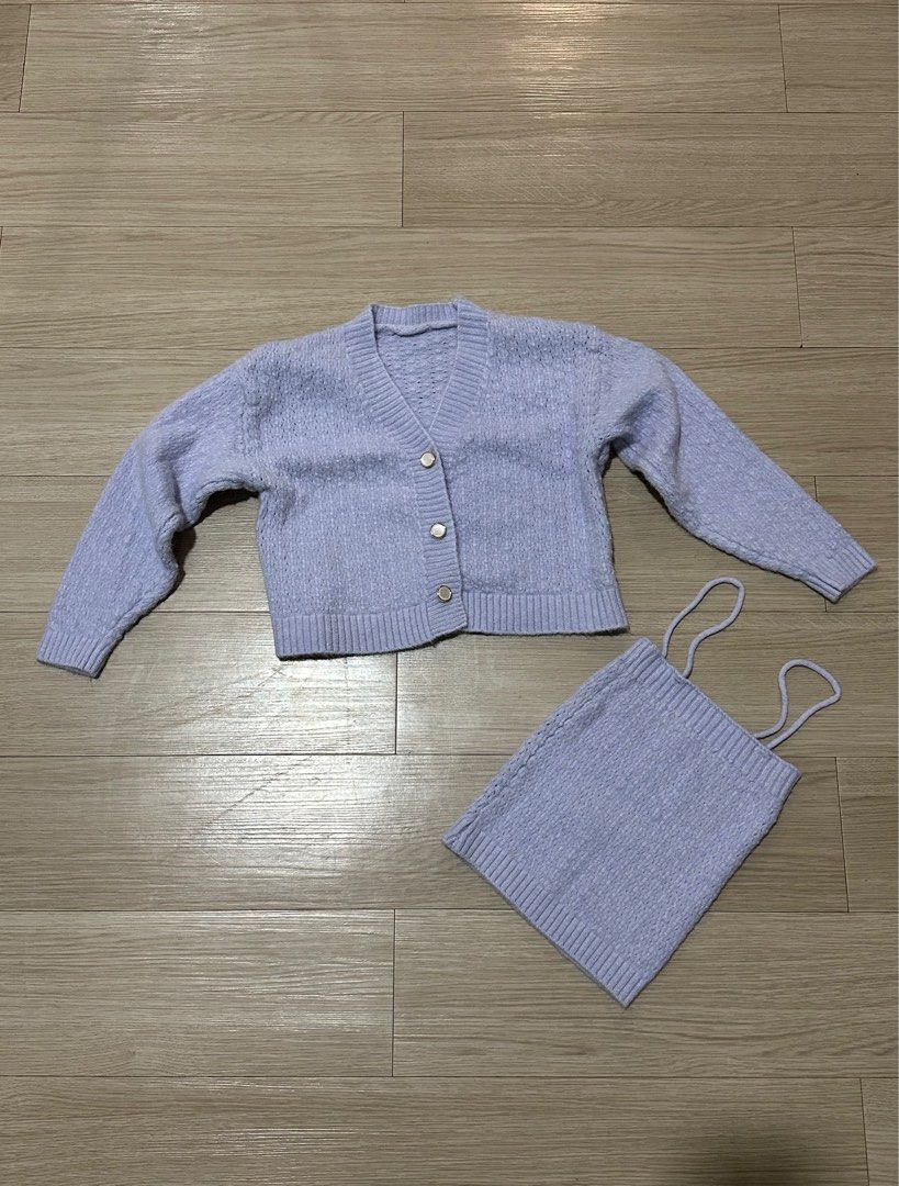 Purple knit top and cardigan set (Category: Sets or Coordinates) located in Mandaluyong City. Submitted by trianglvm (Listing ID 1315464950, Image 1). Description: Rfs wrong size.