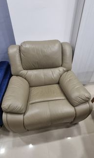 (Category: ) located in . Submitted by ong228 (Listing ID 1315402909, Image 1). Description: .