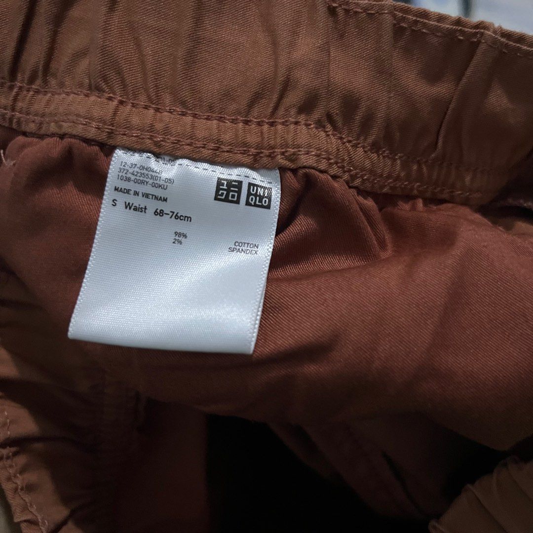 Uniqlo Orange Trousers Small (Category: Trousers) located in Aliaga. Submitted by 3ftin (Listing ID 1315444122, Image 2). Description: 28-31x35.5.