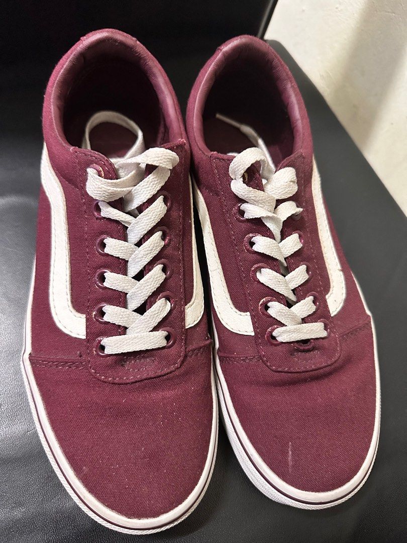 Burgundy vans with white laces clearance