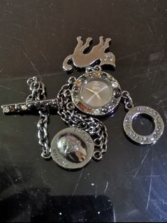 (Category: ) located in . Submitted by anas_wardrobe (Listing ID 1315482215, Image 1). Description: .