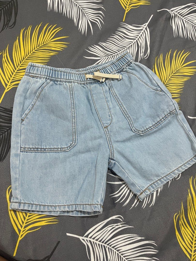 Zara Denim Shorts Kids (Category: Babies & Kids Fashion) located in Pasay City. Submitted by helpmetodeclutter (Listing ID 1315404753, Image 1). Description: - Can pass as new - Bought in Zara MOA for 995php - Size runs small thats why measurement is also included on the post.