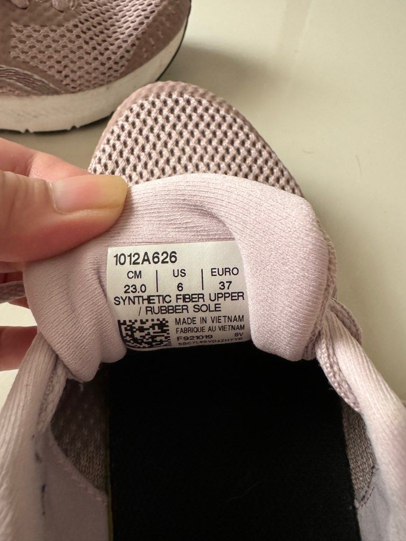 Asics running shoes size 6 (Category: Sneakers) located in Pasig City. Submitted by litlabels (Listing ID 1315518238, Image 2). Description: Asics running shoes Size 6 Used for less than 5x Bought for P4,950. Selling for 2.5k — dropping to 2,200 negotiable No issues RFS: Changed running shoes. .