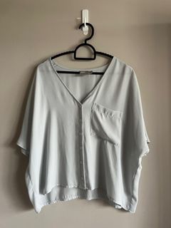 (Category: ) located in . Submitted by myclosetsale (Listing ID 1315513610, Image 1). Description: .
