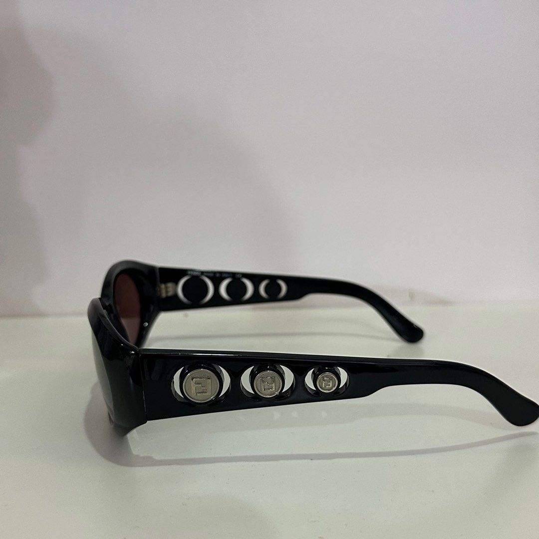 Authentic Fendi Sunglasses (Category: Sunglasses & Eyewear) located in San Pablo. Submitted by declutterwithvin (Listing ID 1315645931, Image 2). Description: • Bough this for almost 7K in Japan • Authentic with the pouch • Pouch is Rank B.