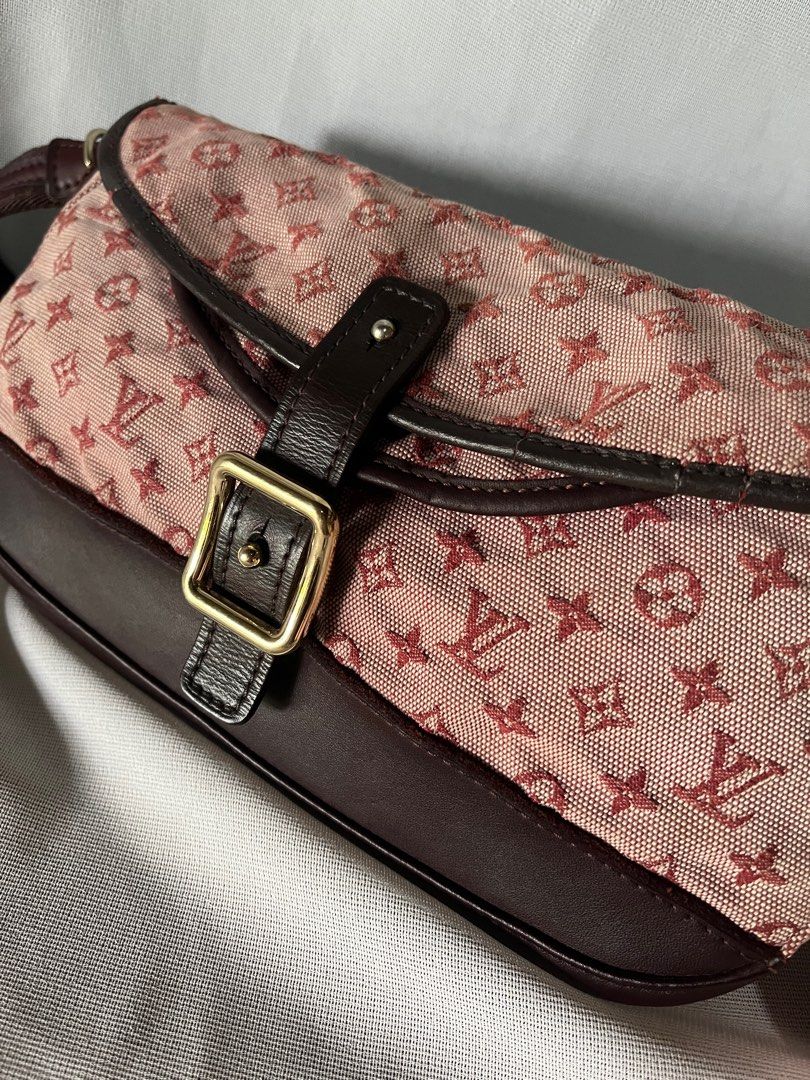 Authentic Louis Vuitton Monogram Marjorie Cerise Mini Lin (Category: Luxury Bags & Wallets) located in Trece Martires City. Submitted by imwelllovedvintage (Listing ID 1315575721, Image 3). Description: ❗️No return, no exchange unless proven fake by professional authenticators❗️ Authentic Louis Vuitton (LV) Mini Lin •pipings need replacement but not that noticeable •no tears on canvas •faded hardware •needs bag spa lang but still usable as is •fr