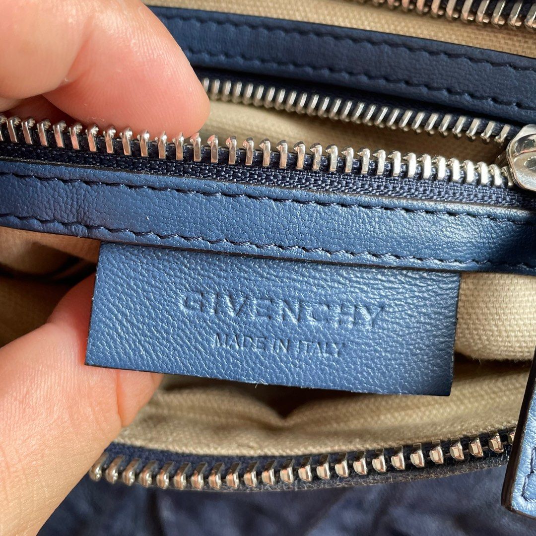 Authentic Small Givenchy Pandora Crossbody Bag (Category: Luxury Bags & Wallets) located in Manila. Submitted by snatchmybag (Listing ID 1315520580, Image 3). Description: .