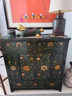 (Category: ) located in . Submitted by ruyi_fineart (Listing ID 1110224718, Image 1). Description: .